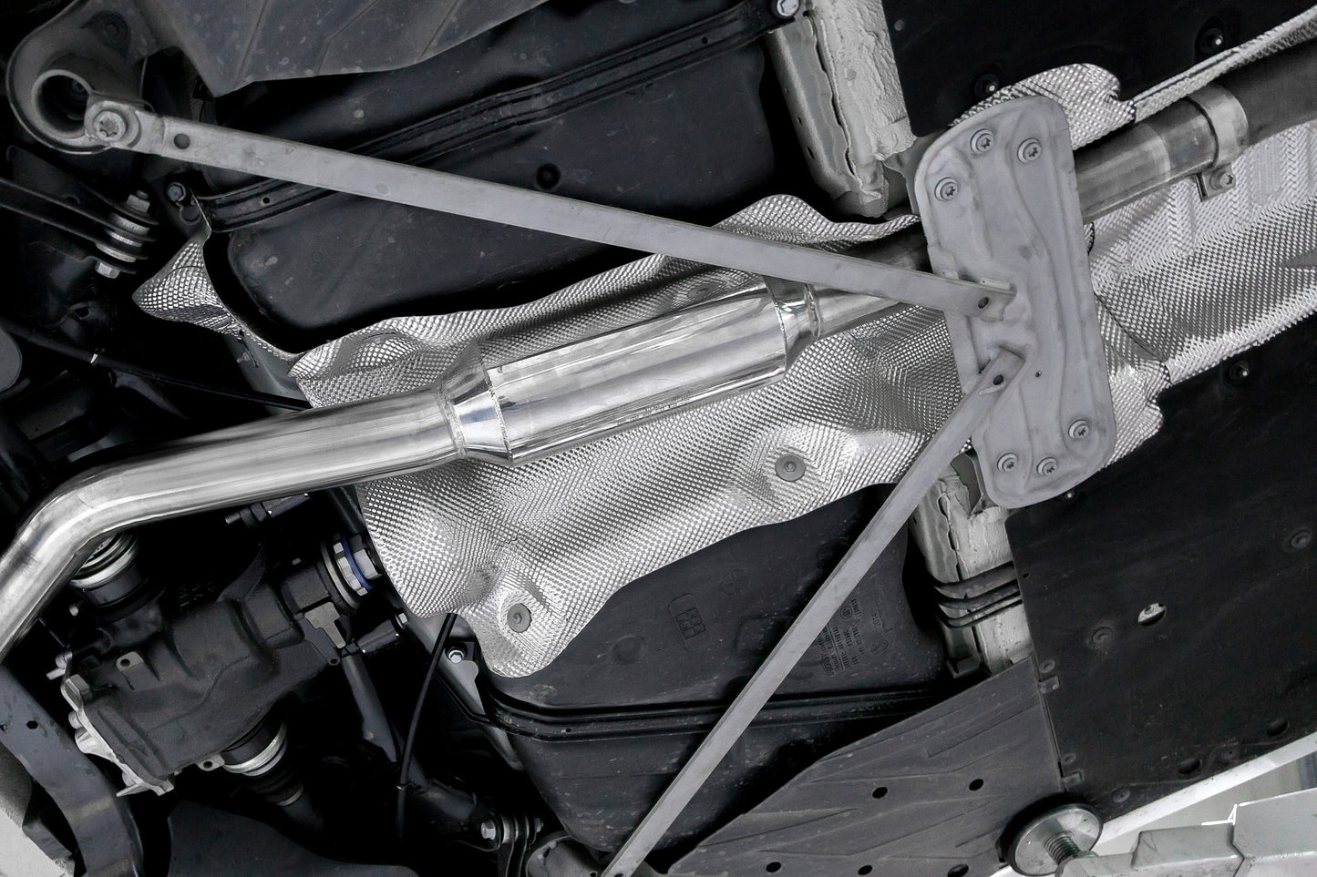 BMW 428i - Valved Exhaust with Middle Silencer and Skirt Diffuser (CES3) image 3