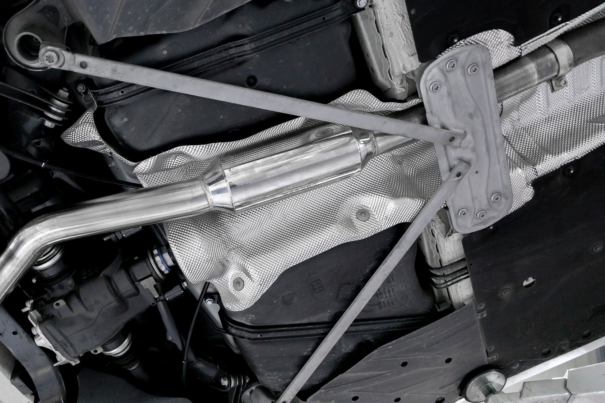 BMW 428i - Valved Exhaust with Middle Silencer and Skirt Diffuser (CES3) image 3