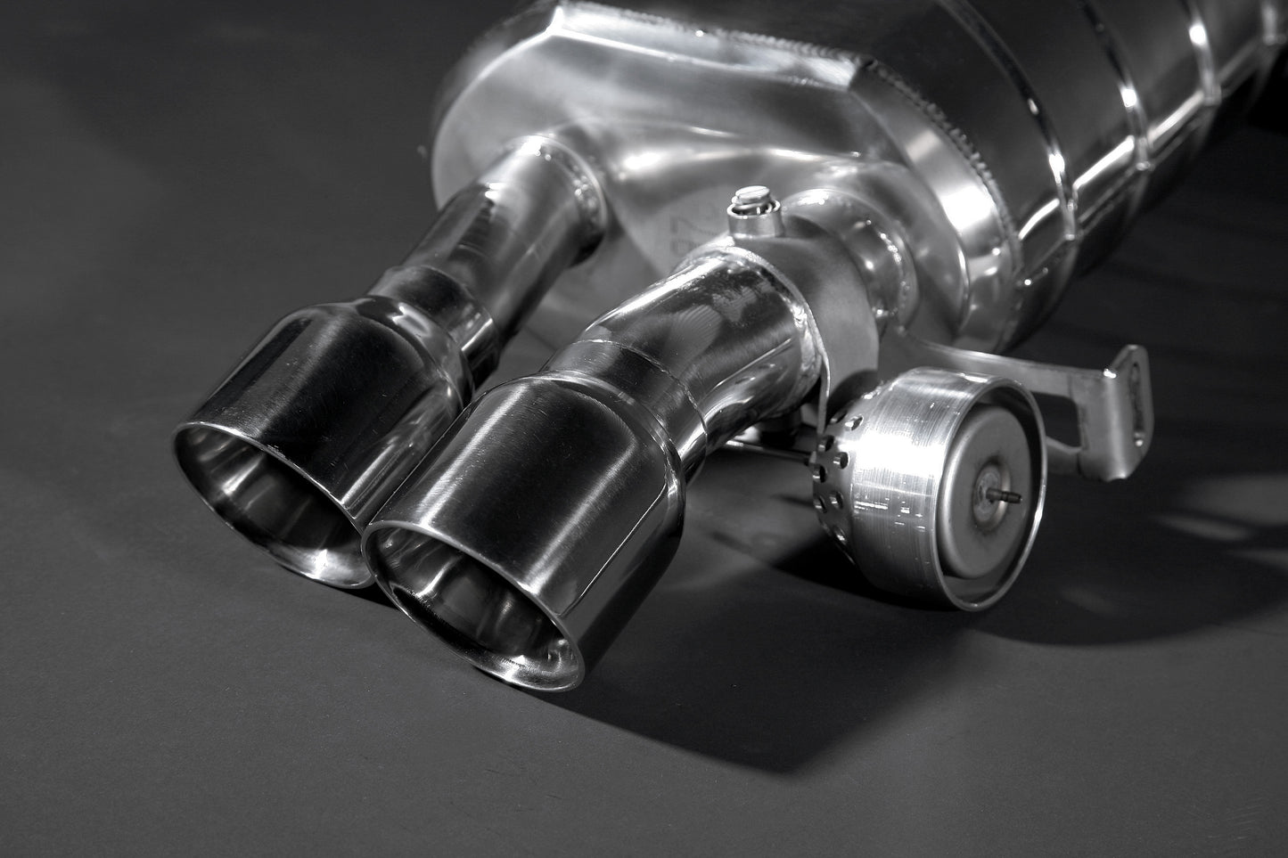 Maserati Quattroporte (M139) - Valved Exhaust (with OEM Control) image 2