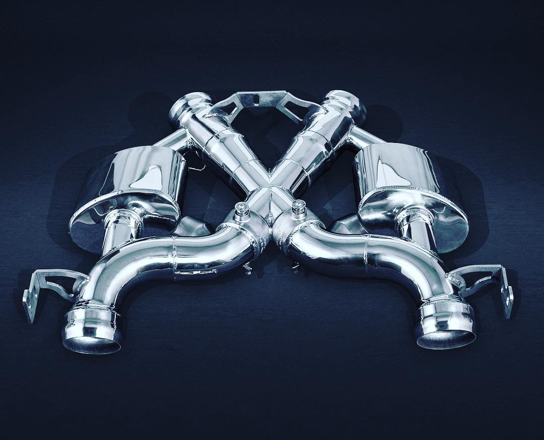 Mclaren 675LT - Valved Catback Exhaust with Carbon Fiber Tips (CES3)