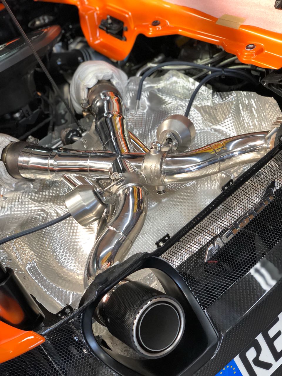 Mclaren 675LT - Valved Exhaust with Cat Deletes and Carbon Fiber Tips (CES3) image 7