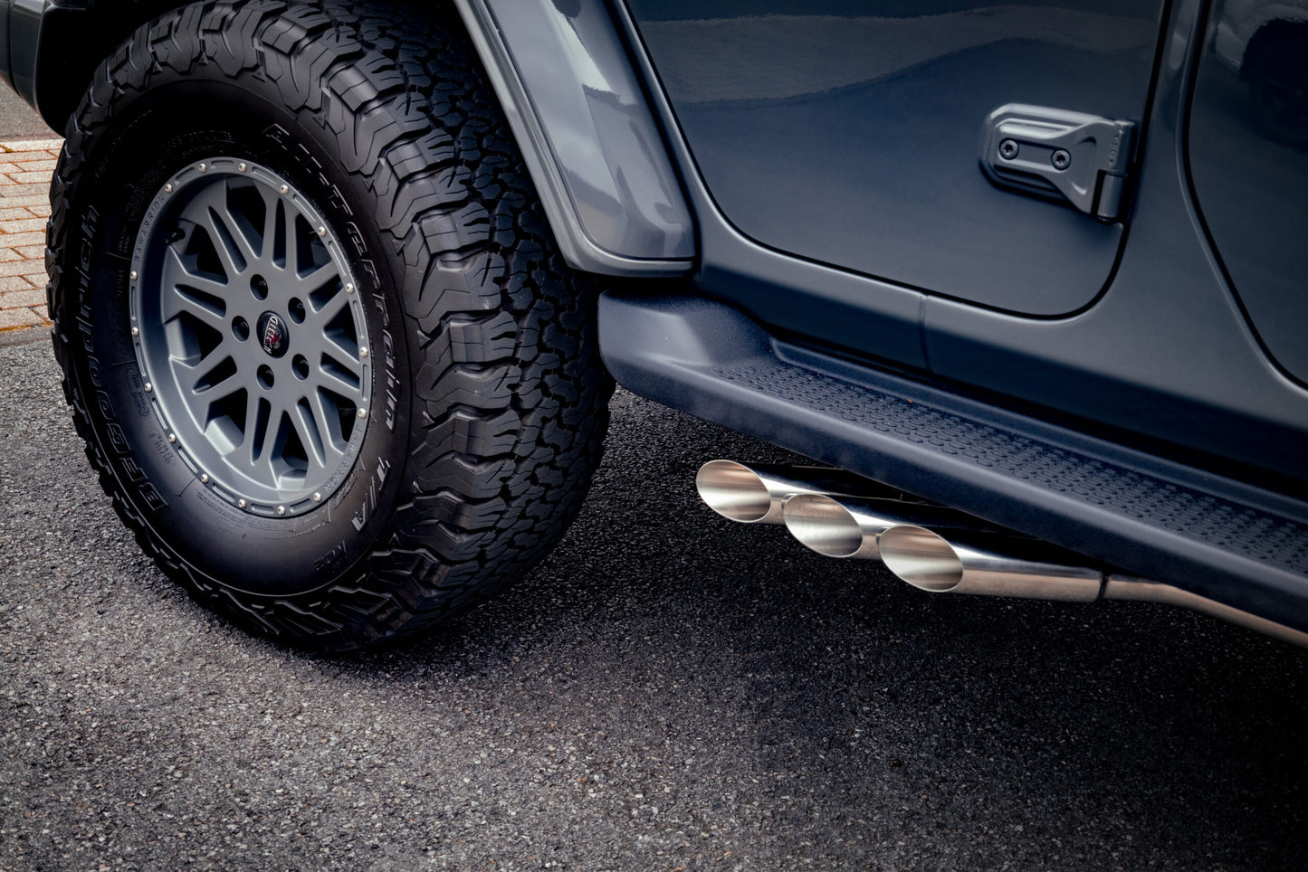 Jeep Wrangler 4xe - Triple Tip Valved Exhaust with 250 Cell Sport Cat Downpipes image 6