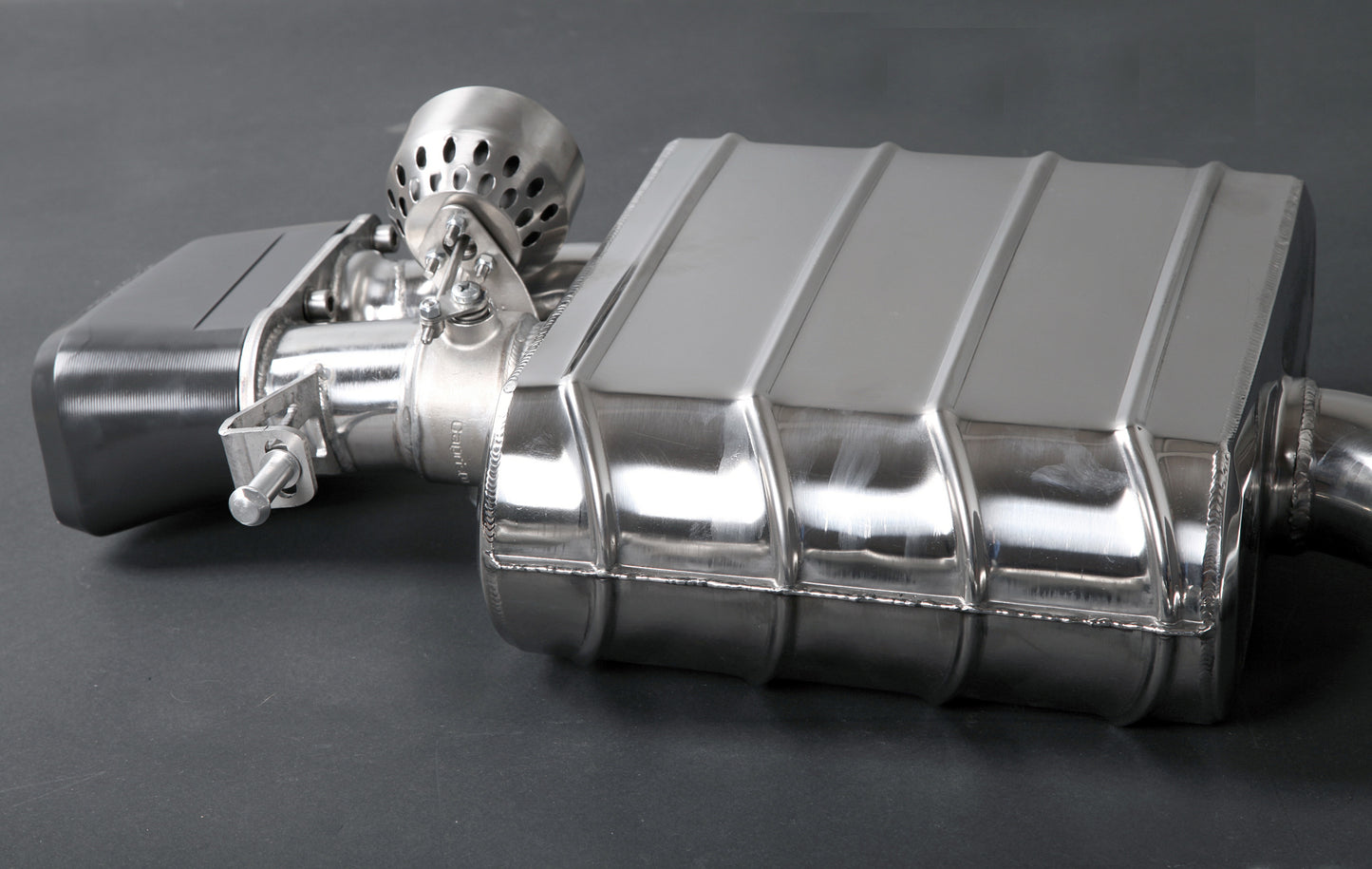 BMW 650i (F12/F13/F06) - ECE Valved Mufflers with Ceramic Tips (CES3) image 3