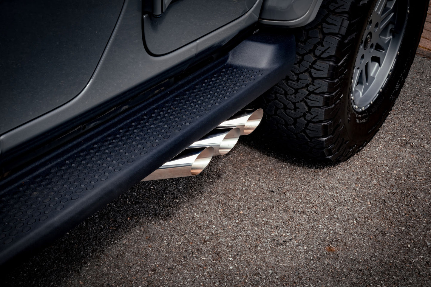 Jeep Wrangler 4xe - Triple Tip Valved Exhaust w 250 Cell Sport Cat Downpipes