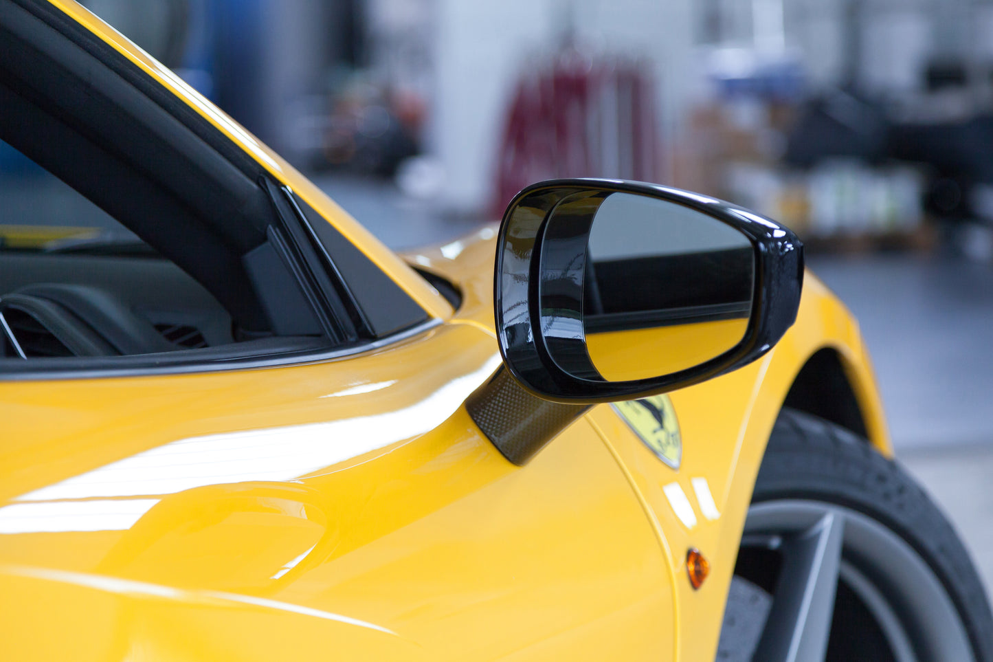 Ferrari 488/F8 - Carbon Fiber Mirrors