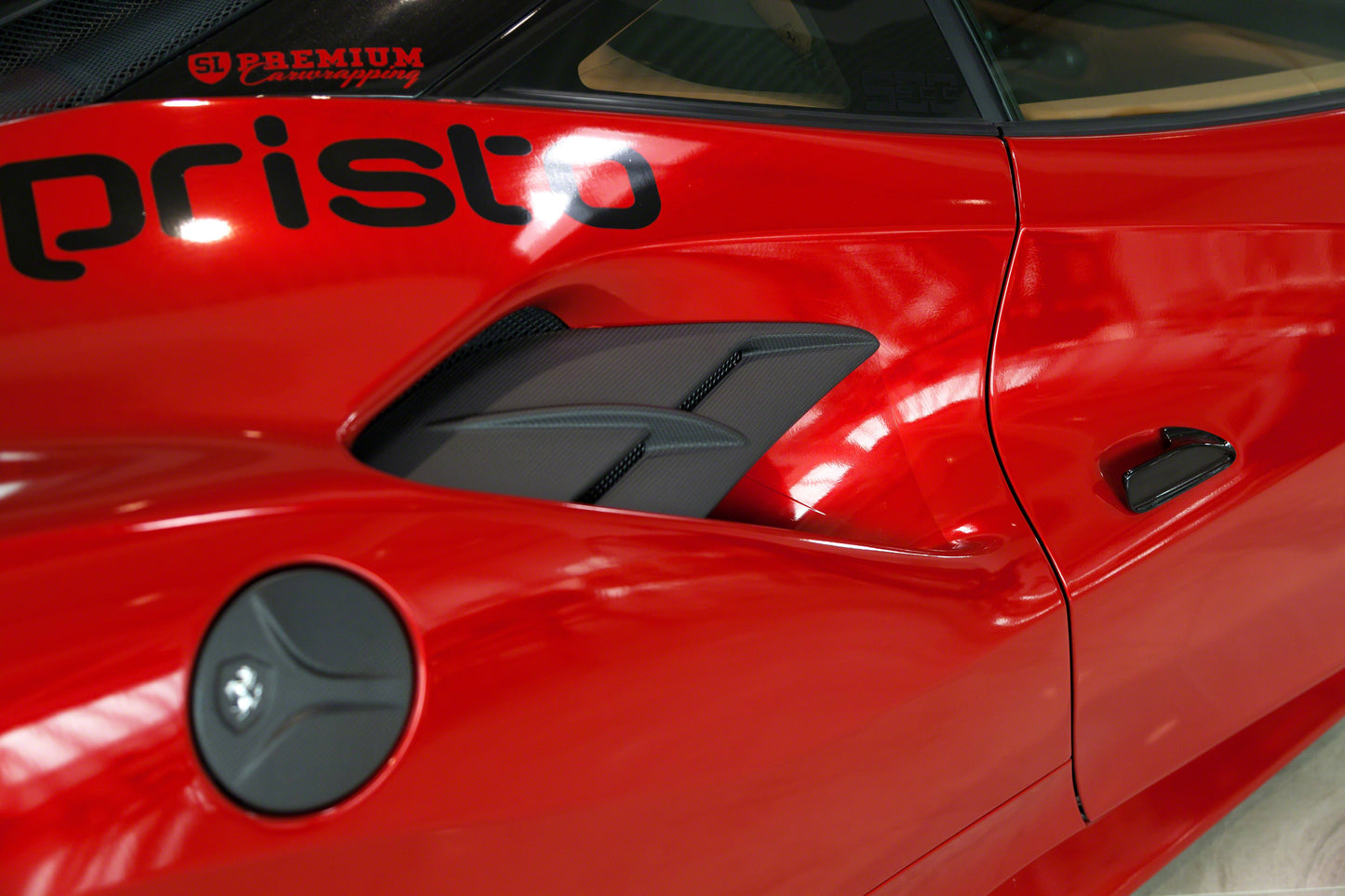 Ferrari 488 (2018+) / F8 - Carbon Fiber Gas Cap