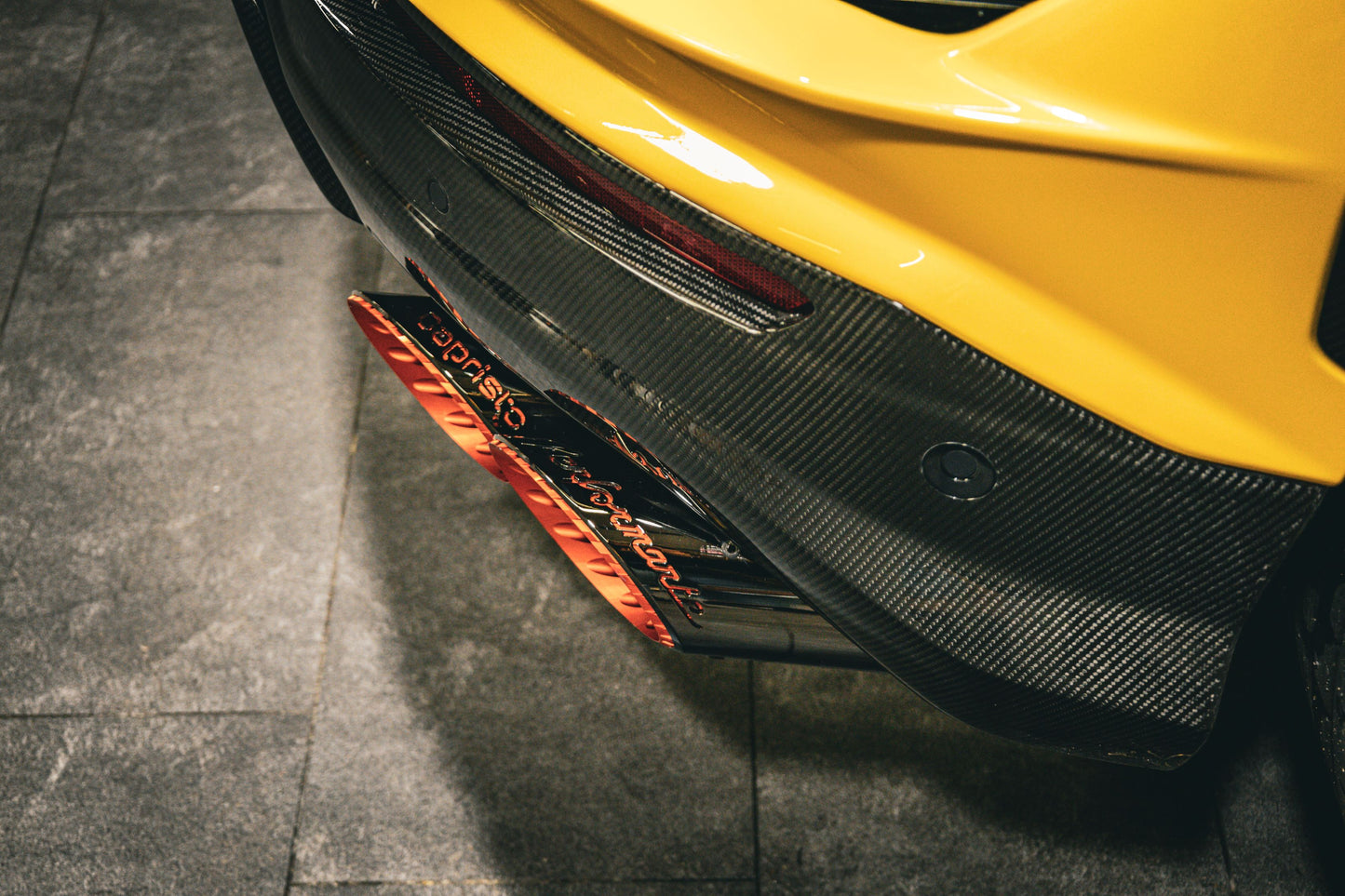 Lamborghini Urus Performante - Valved Exhaust w Mid Silencer Spare and Wicrom "Performante" Tips (for OE Actuators)