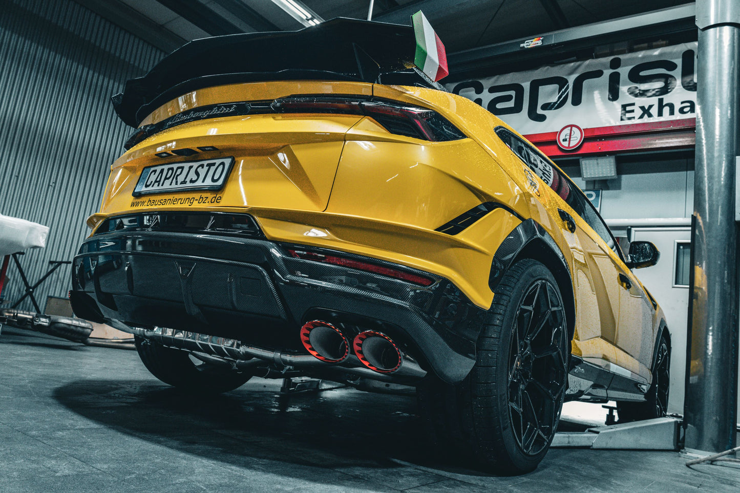 Lamborghini Urus Performante - Valved Exhaust w Mid Silencer Spare and Wicrom "Performante" Tips (for OE Actuators)