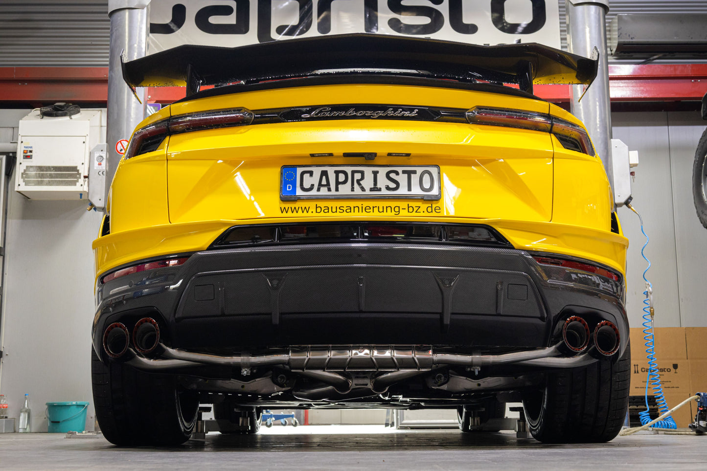 Lamborghini Urus Performante - Valved Exhaust w Mid Silencer Spare and Wicrom "Performante" Tips (for OE Actuators)