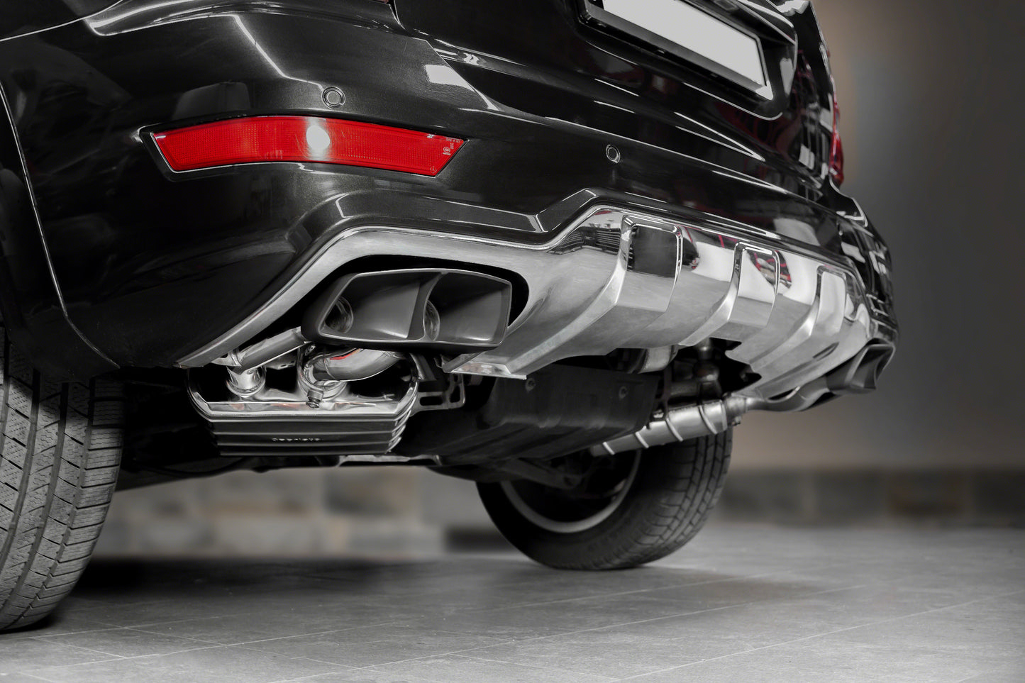 Mercedes AMG ML63 (W164) - Valved Mufflers w Ceramic Tips (CES3)