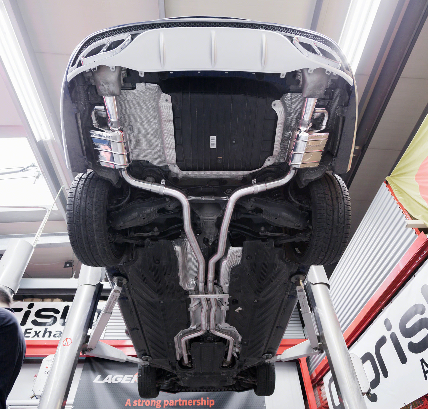 Mercedes AMG C43 (S205) - Valved Exhaust w MidPipes (CES3)