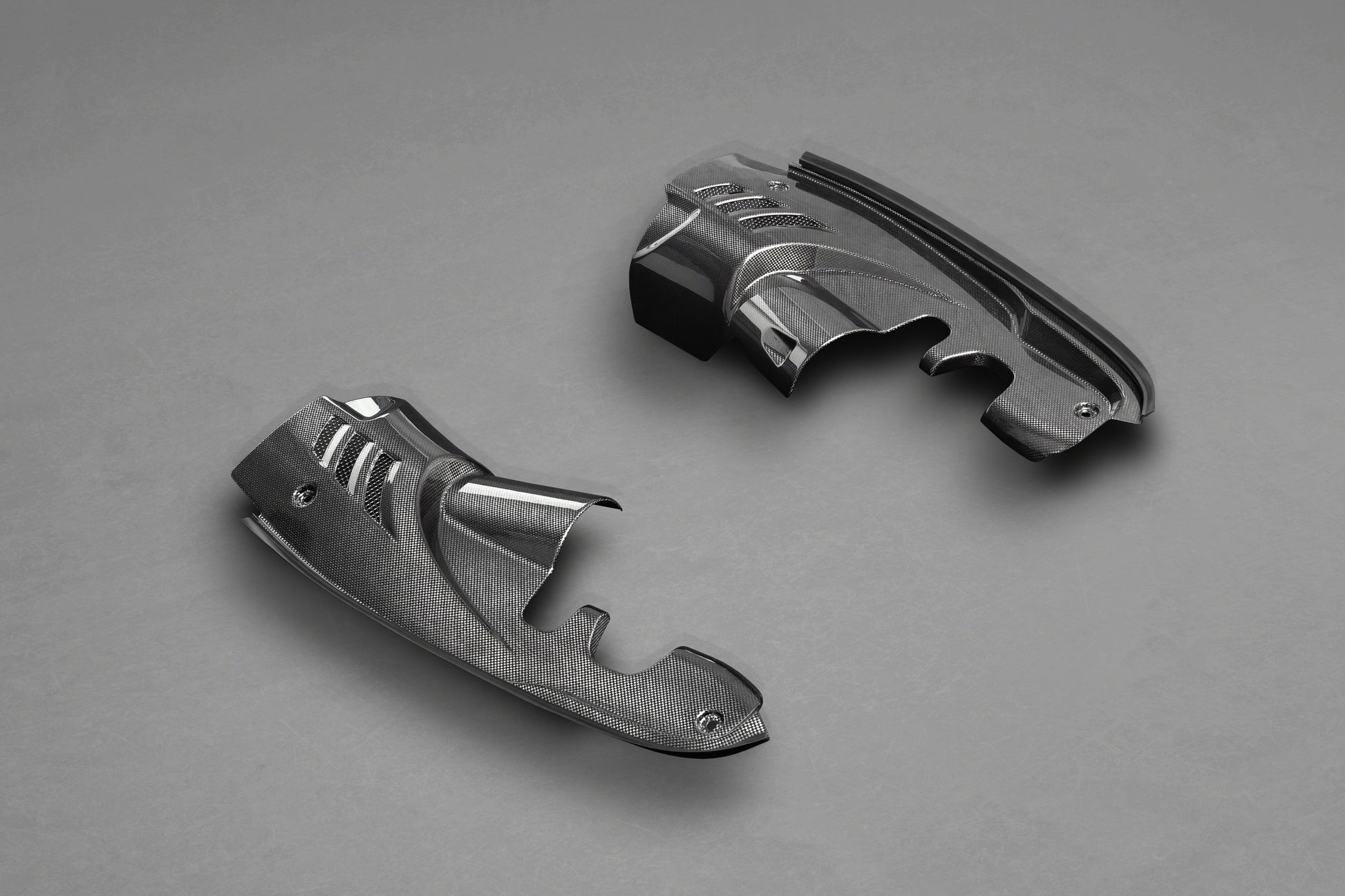 Ferrari 488 GTS / Pista Spider - Carbon Engine Compartment Side Covers image 2