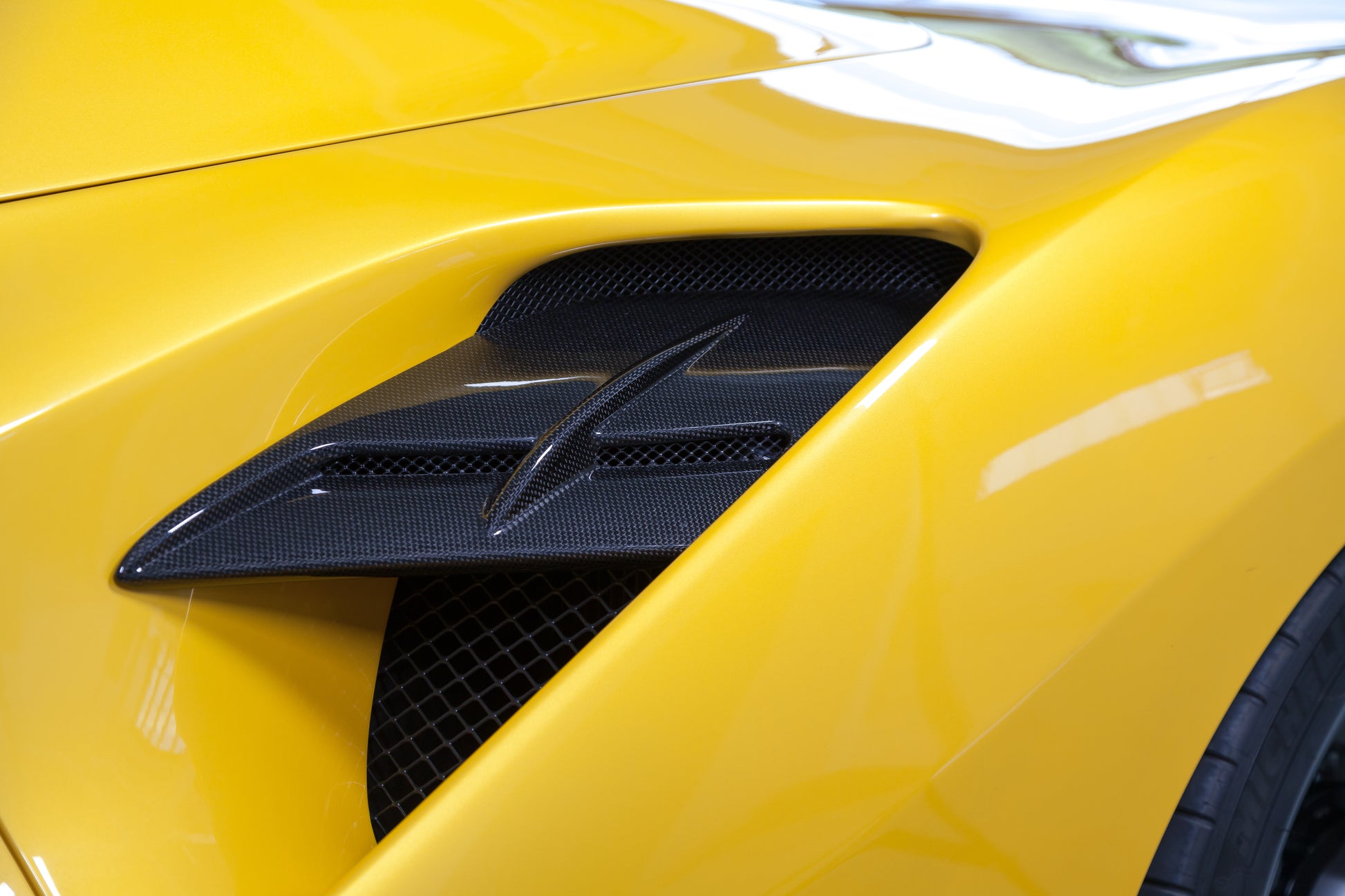 Ferrari 488 - Carbon Side Air Intake Panels image 0