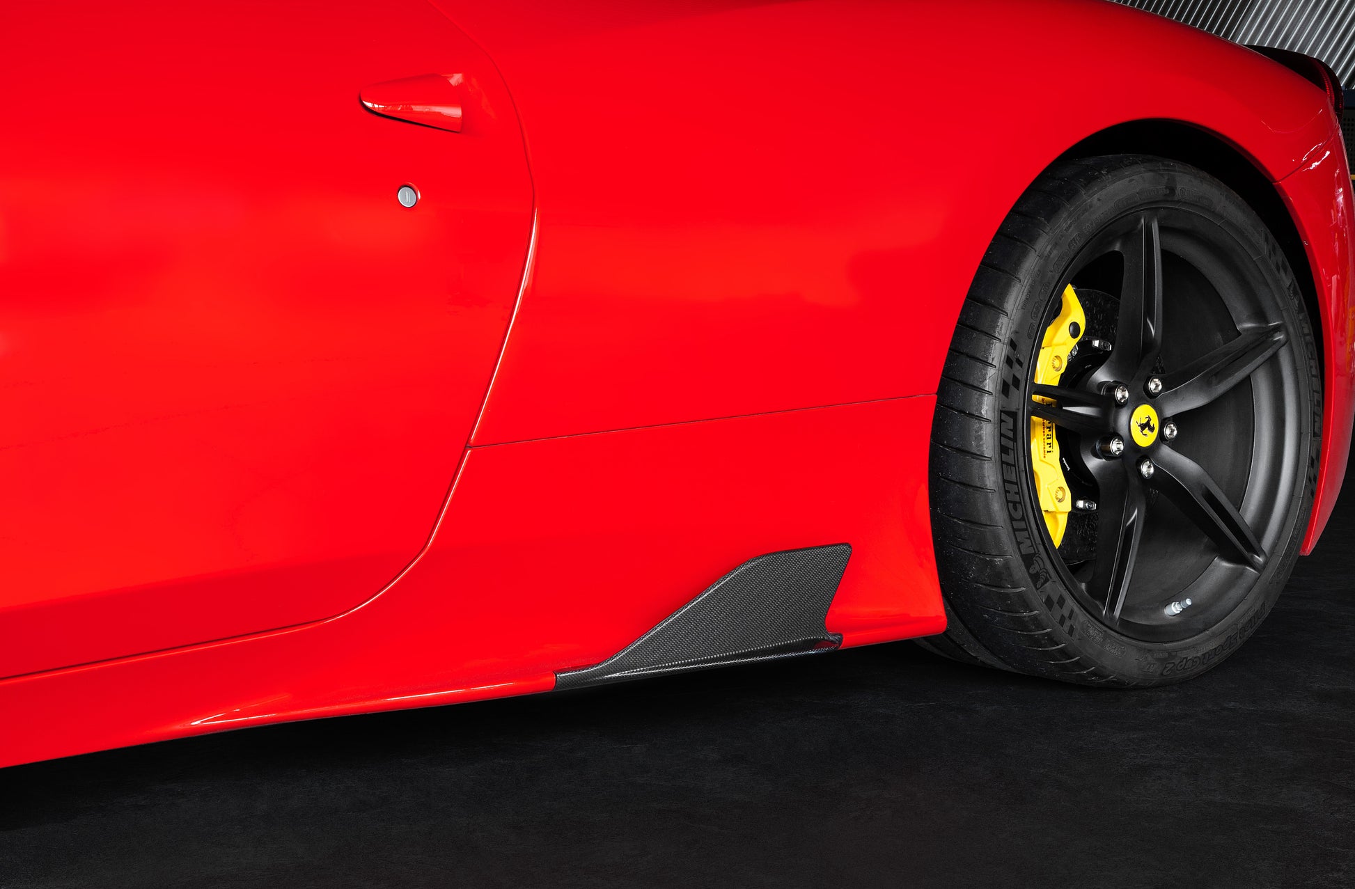 Ferrari 458 Speciale - Carbon Side Fins image 3