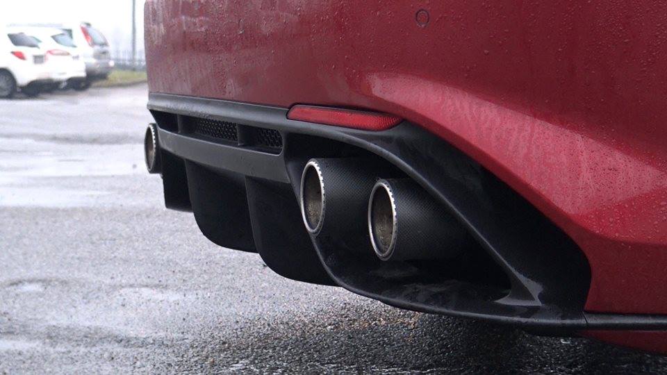 Alfa Romeo Giulia Quadrifoglio - Valved Exhaust, Connecting Pipes, MidSilencer Spare + Carbon Tips (CES3)