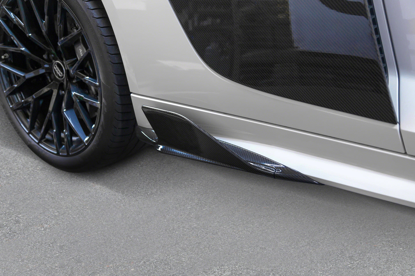 Audi R8 (Gen2) - Carbon Side Fins