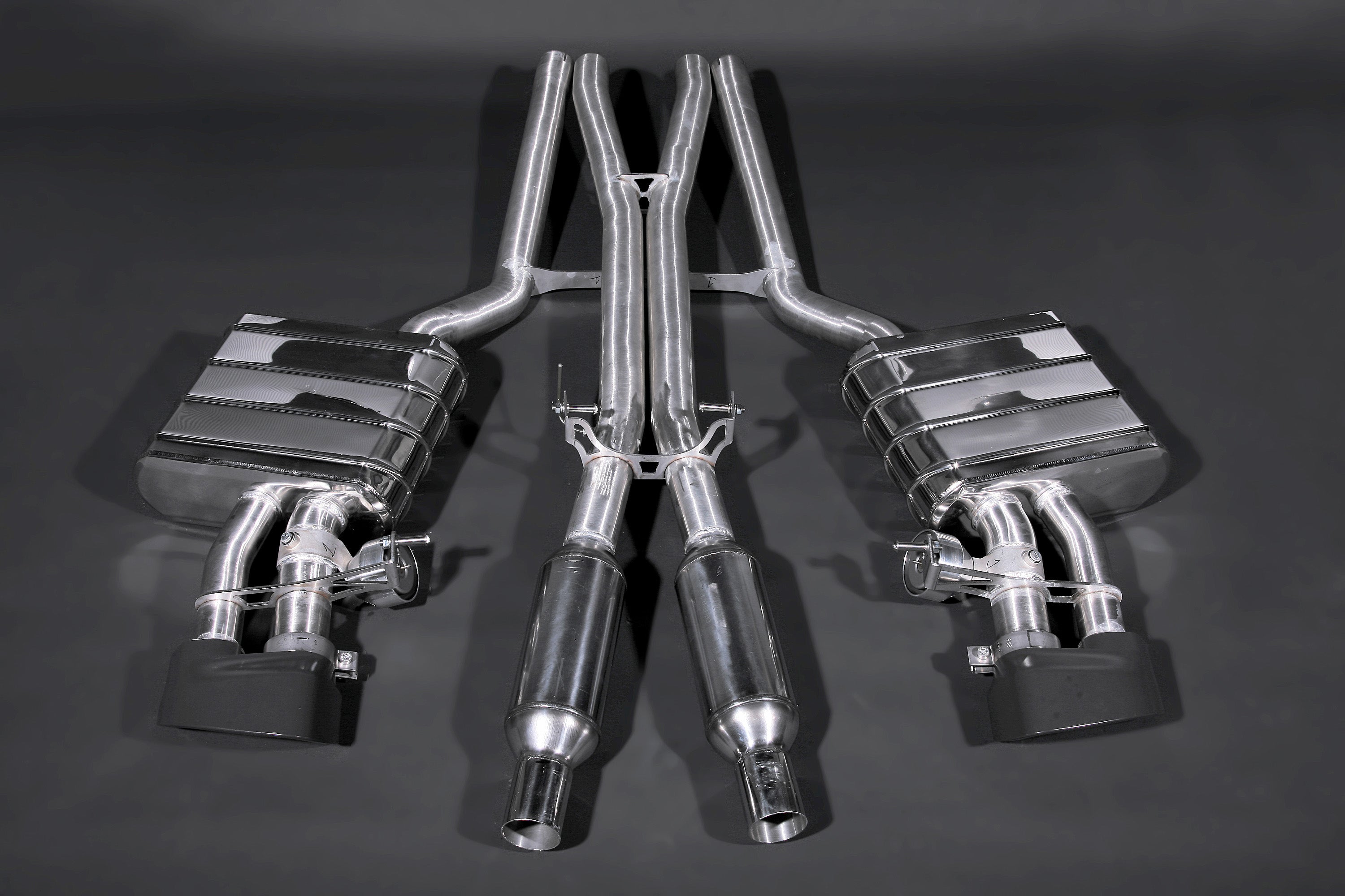 Audi RS4 (B7) - Valved Exhaust + MidPipes – Capristo Exhaust