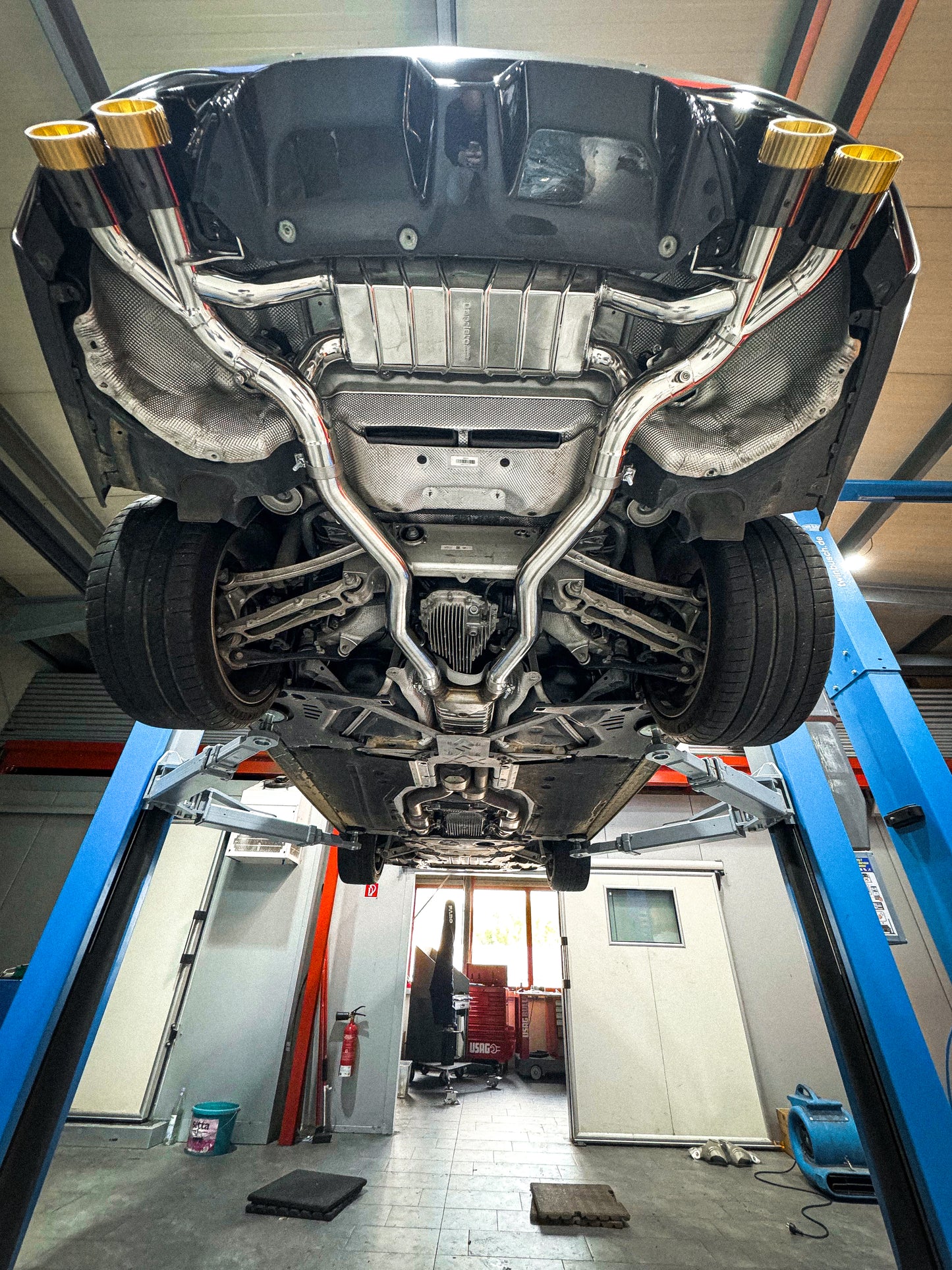 BMW M5 Competition (F90) - ECE Valved Exhaust and Wicrom Tips (OE Actuators)