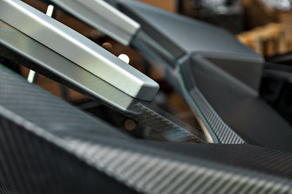 Lamborghini Huracan - Carbon Fiber + Glass Bonnet (With Scoops)