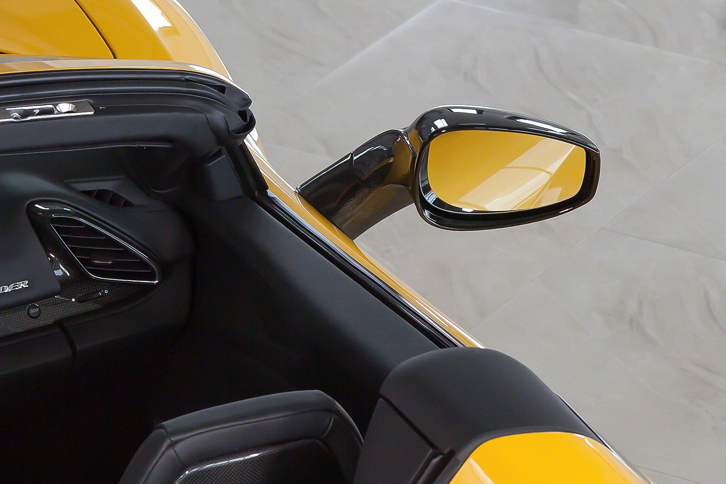 Ferrari 488/F8 - Carbon Mirrors