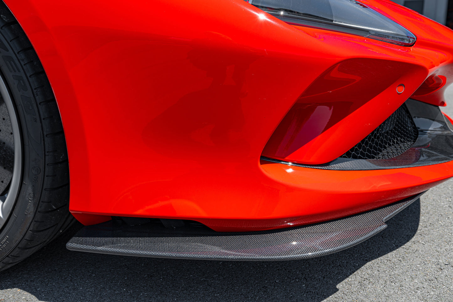 Ferrari F8 - Carbon Fiber Front Spoiler and Side Air Guides (Set)