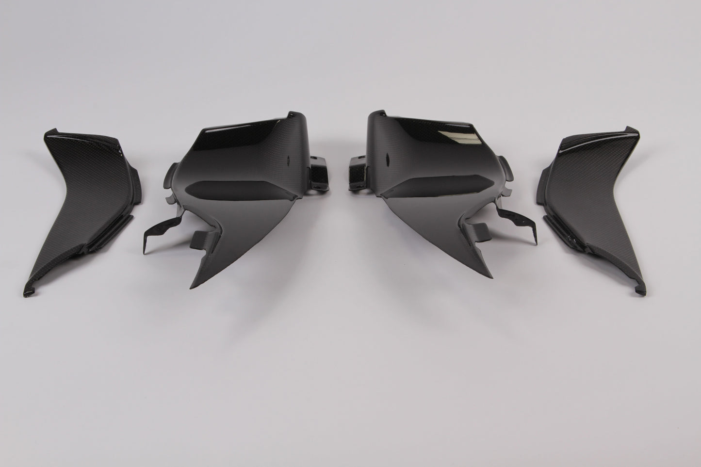 Ferrari F8 - Carbon Fiber Headlight Air Vents