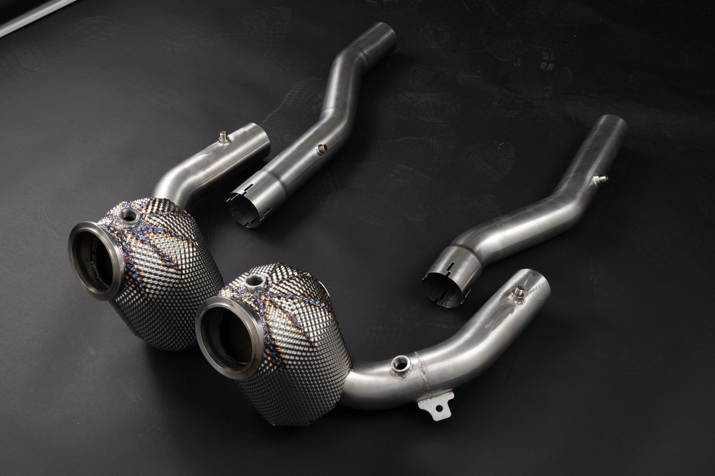Ferrari Roma - Cat Spare Downpipes + Heat Protection