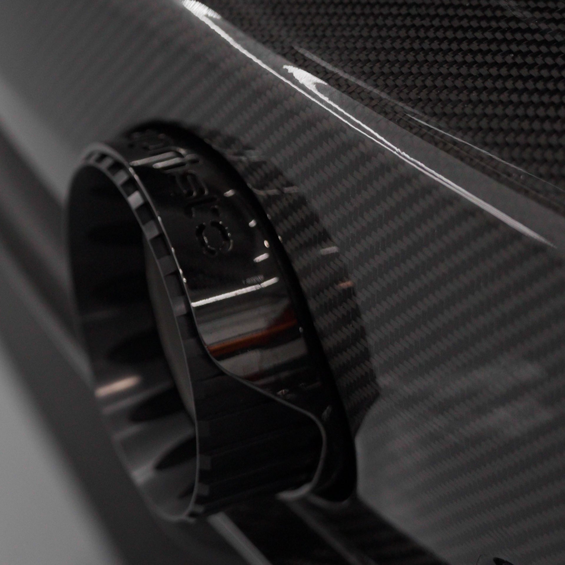 Maserati MC20/MCPura - Valved Exhaust + Wicrom Tips – Capristo Exhaust