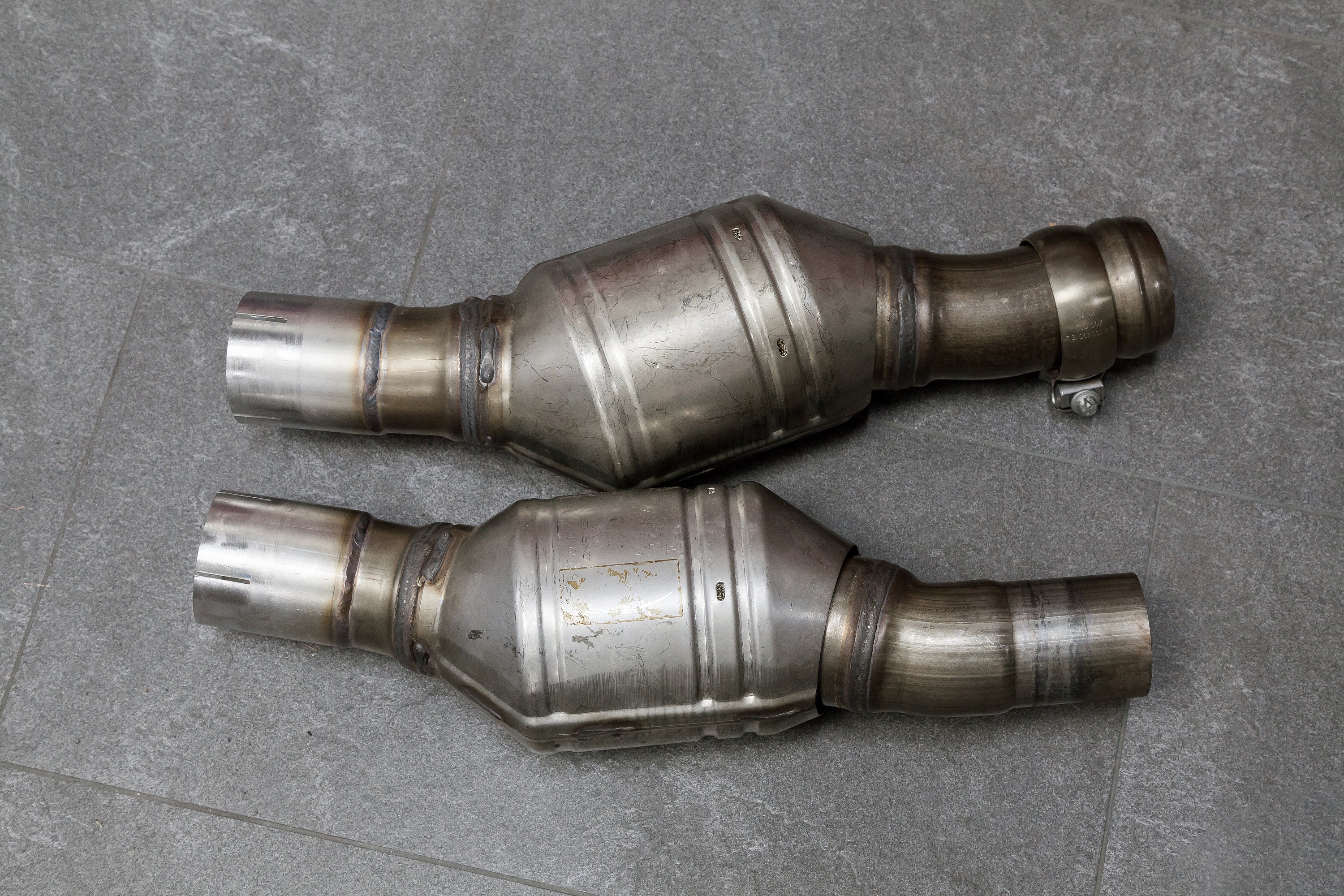 カプリスト AMG GT用 マフラー CAPRISTO メルセデス ベンツ Mercedes AMG GT/S/C - Valved Exhaust + MidPipes (incl. Cat Delete