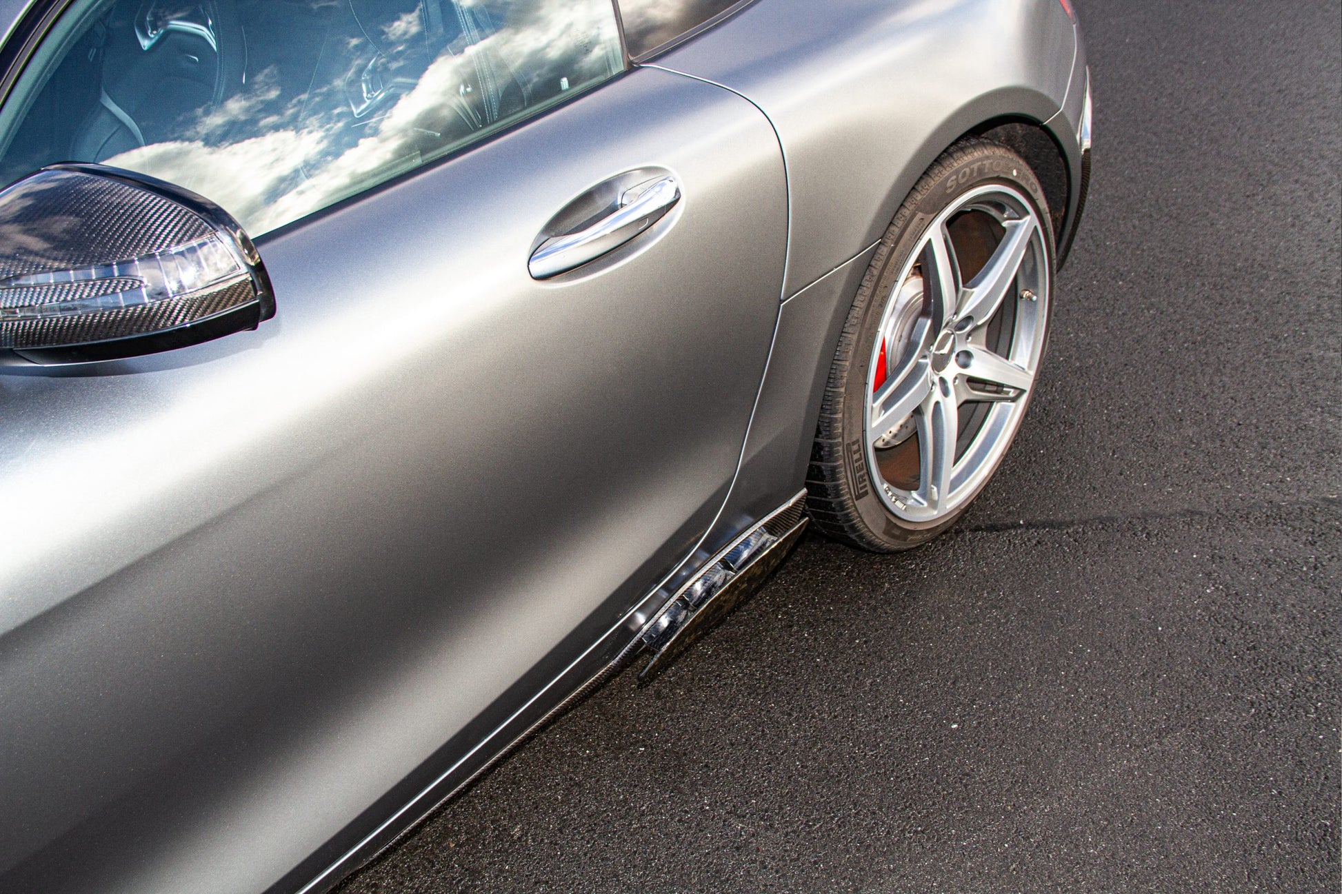 Mercedes AMG GT/GTS - Carbon Fiber Side Fins (Matte) image 0