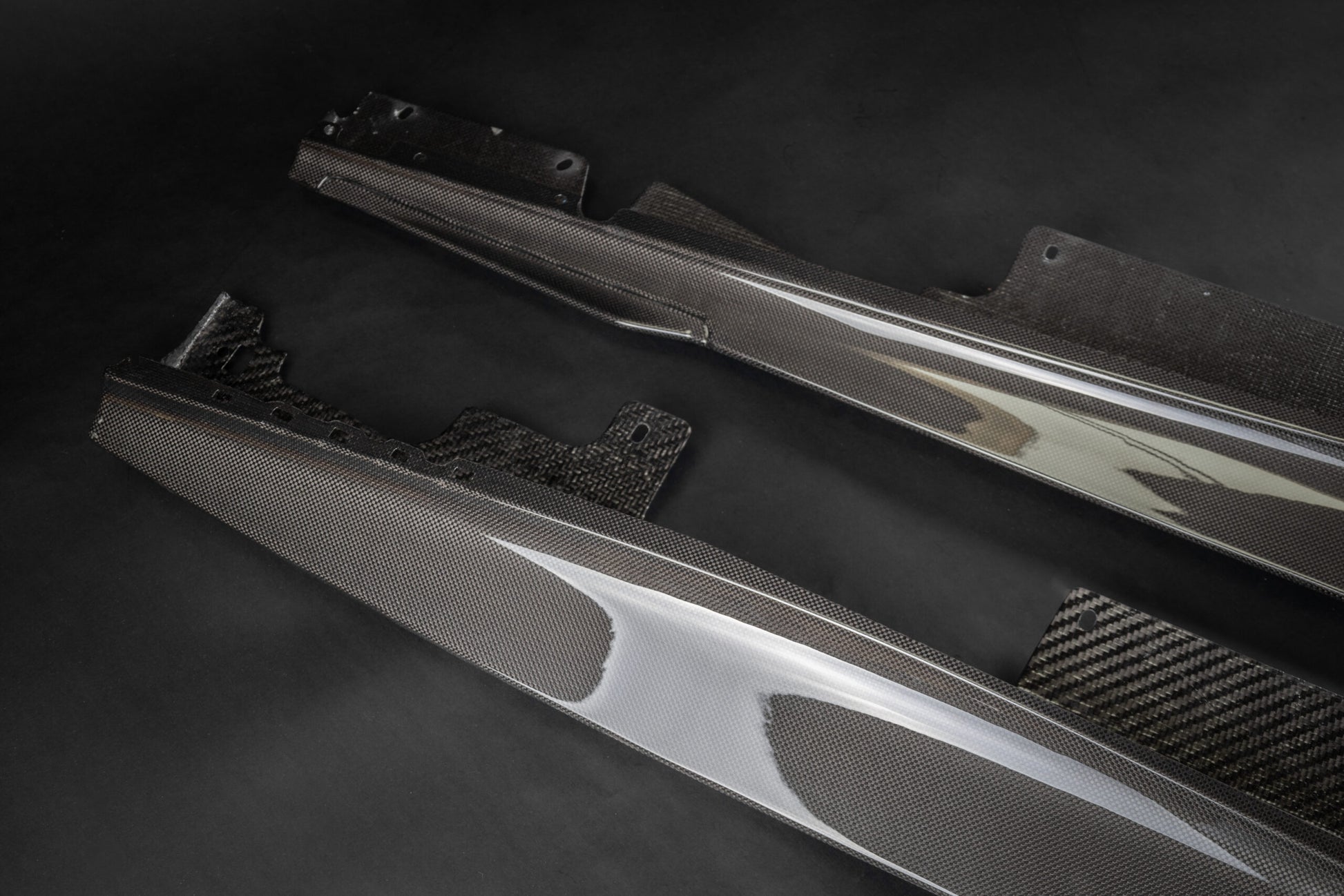 Ferrari Roma - Carbon Fiber Side Skirts (with Large Fin) image 2