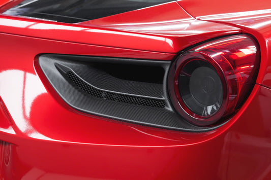 Ferrari 488 - Carbon Tail Light Covers image 3