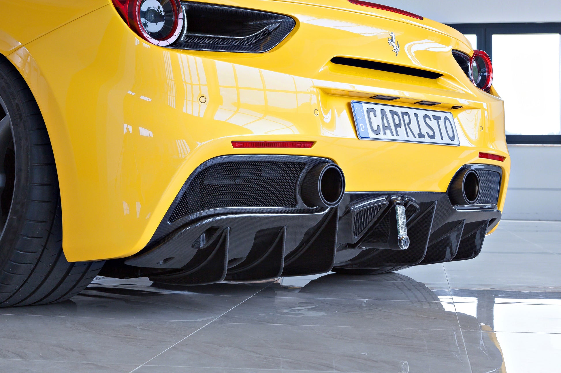 Ferrari 488 - Carbon End Pipe Shells image 3