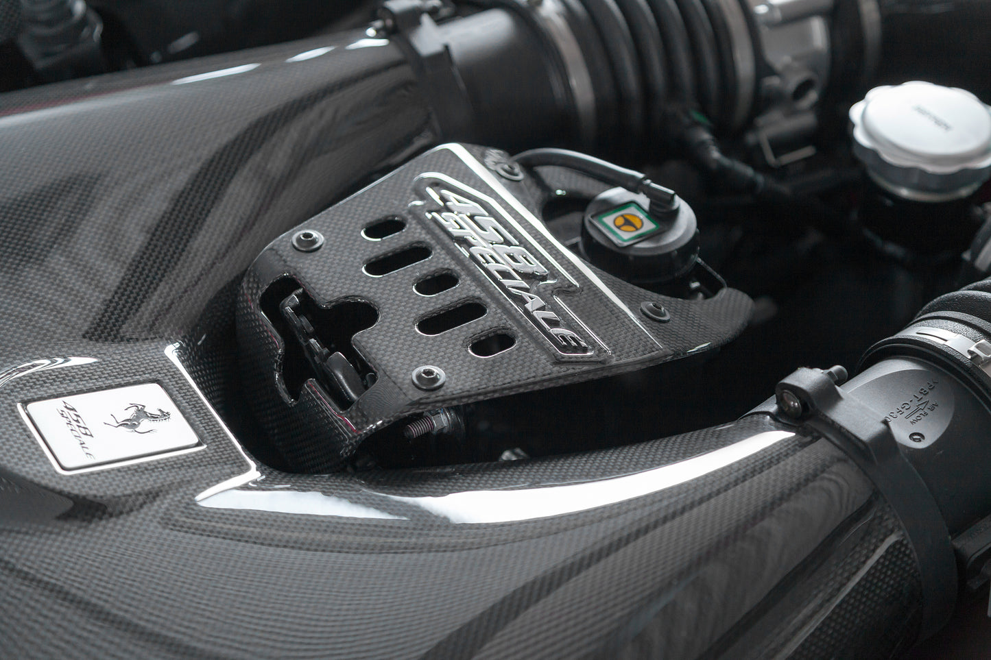 Ferrari 458 Speciale - Carbon Lock Cover (Matte) image 1